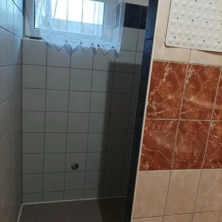 Kiskakas Vendeghaz Apartmán *